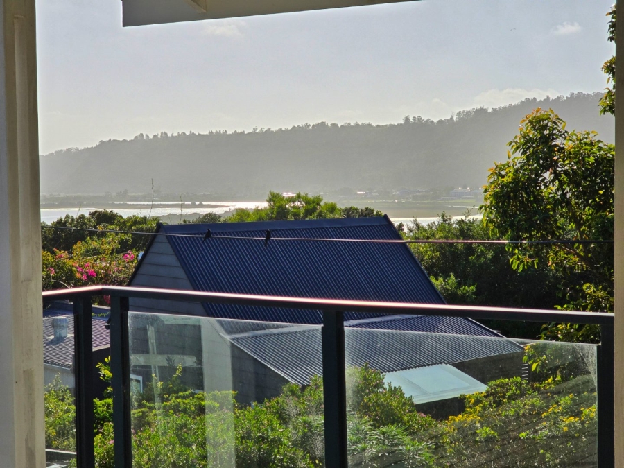 7 Bedroom Property for Sale in Kingfisher Creek Western Cape